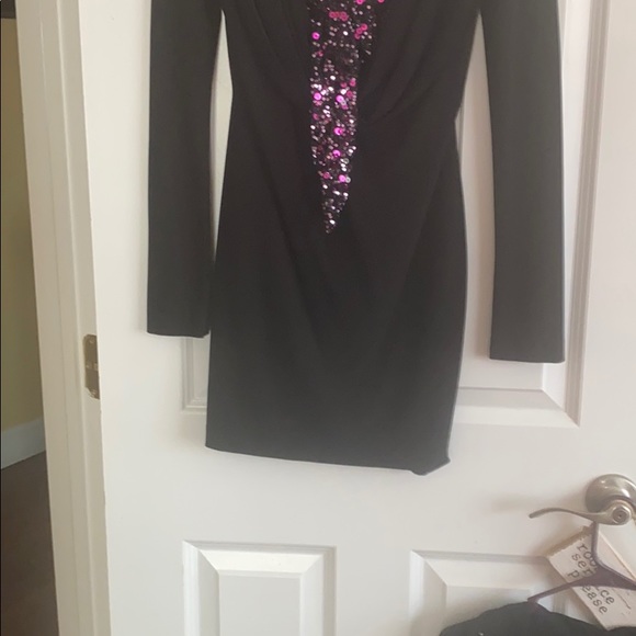 Ladies dress - Picture 2 of 2